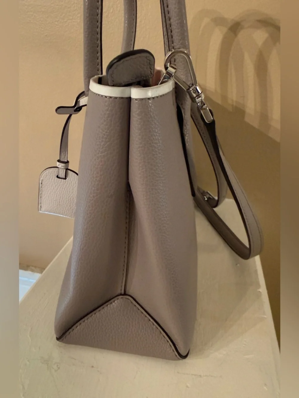 Kate Spade Eva Top Zip Satchel Soft Grey EUC - Picture 4 of 17